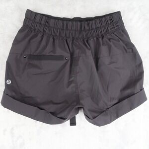 Lululemon Shorts Women 4 Black Cuffed Elastic Waistband Drawstring Lightweight